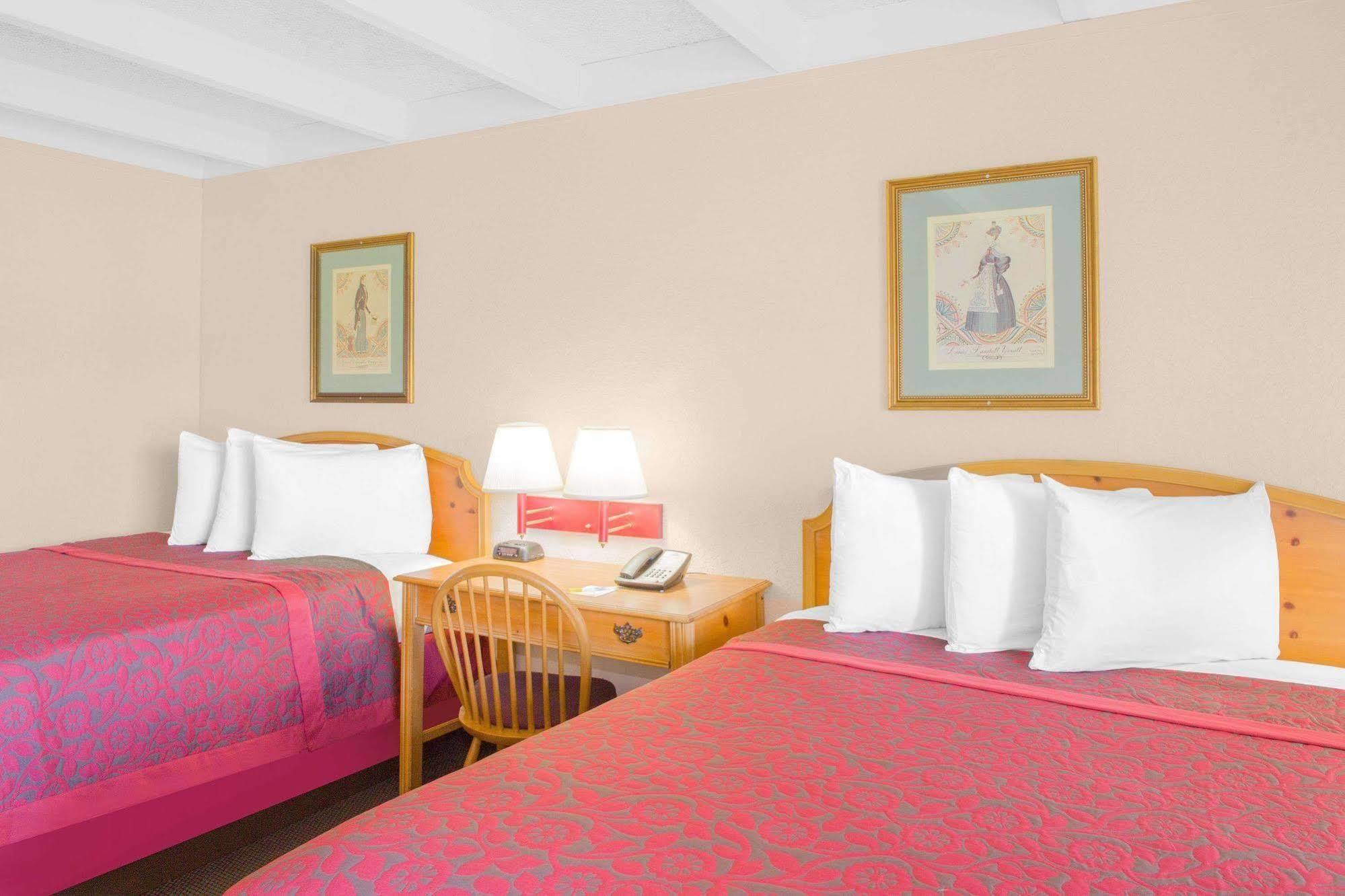 Days Inn By Wyndham Tallahassee University Center Zewnętrze zdjęcie